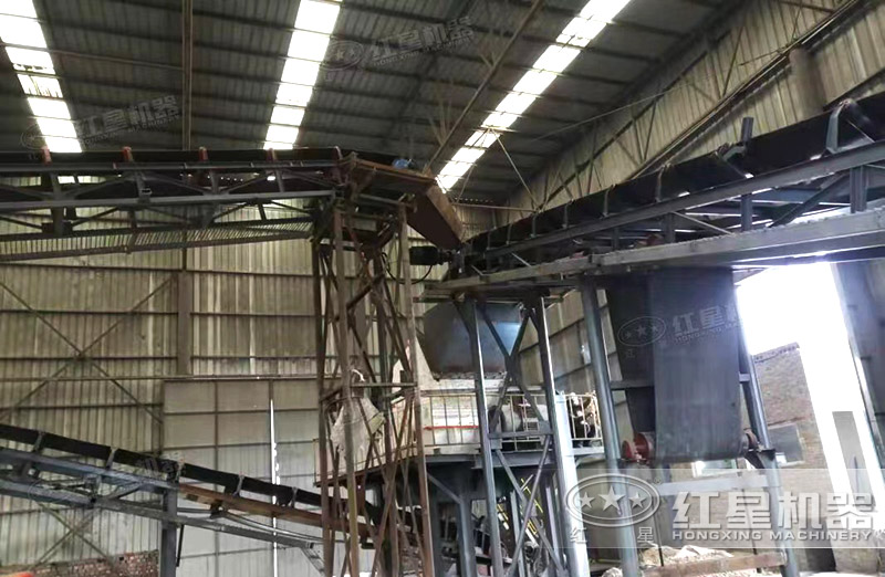 鄂破+反擊破配置的生產線現場 鄂破+反擊破配置的生產線現場