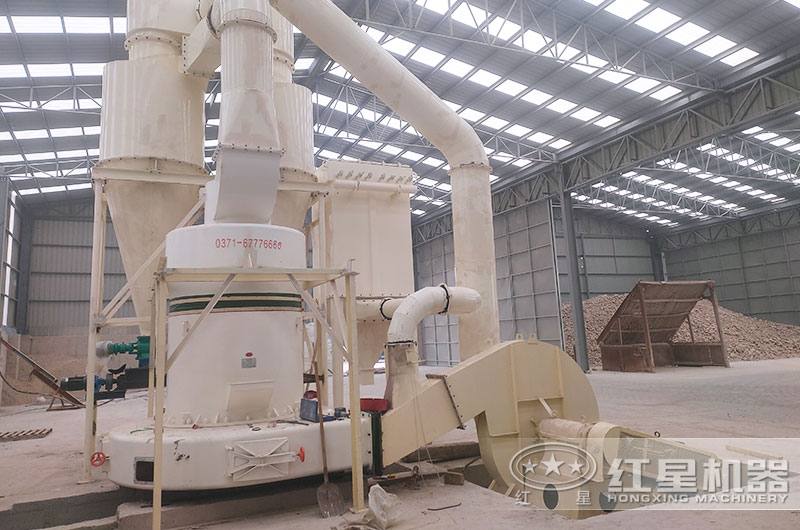 河北客戶雷蒙磨粉機(jī)工作現(xiàn)場(chǎng)實(shí)拍圖 河北客戶雷蒙磨粉機(jī)工作現(xiàn)場(chǎng)實(shí)拍圖