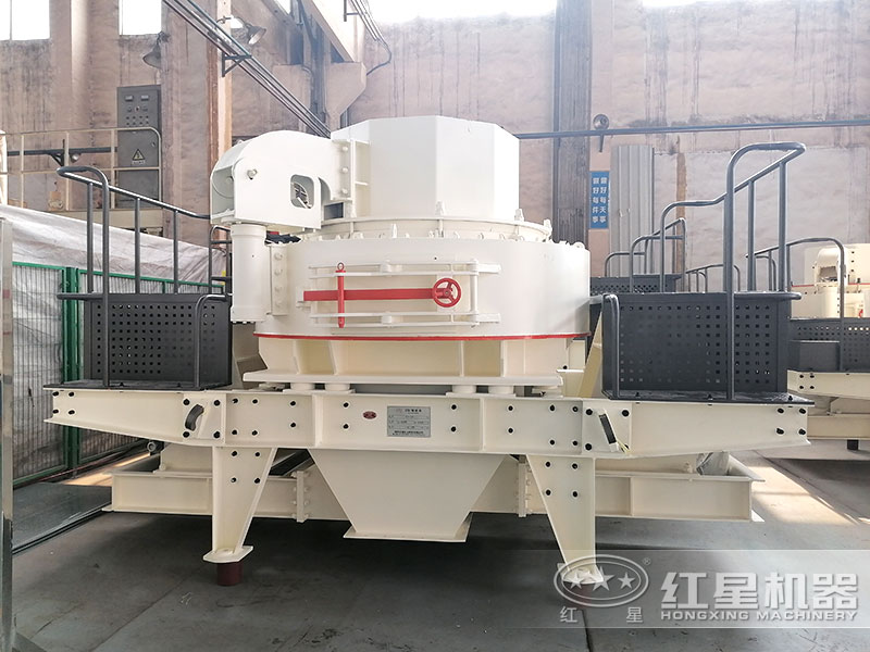 進(jìn)料尺寸為硬料：35mm,軟料30mm，處理能力120-180t/h，雙電機(jī)功率為4p 110kw