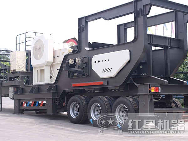 移動碎石頭機(jī) 移動碎石頭機(jī)