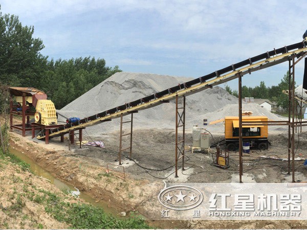 錘式破碎機(jī)作業(yè)高品質(zhì)作業(yè)現(xiàn)場(chǎng) 錘式破碎機(jī)作業(yè)高品質(zhì)作業(yè)現(xiàn)場(chǎng)