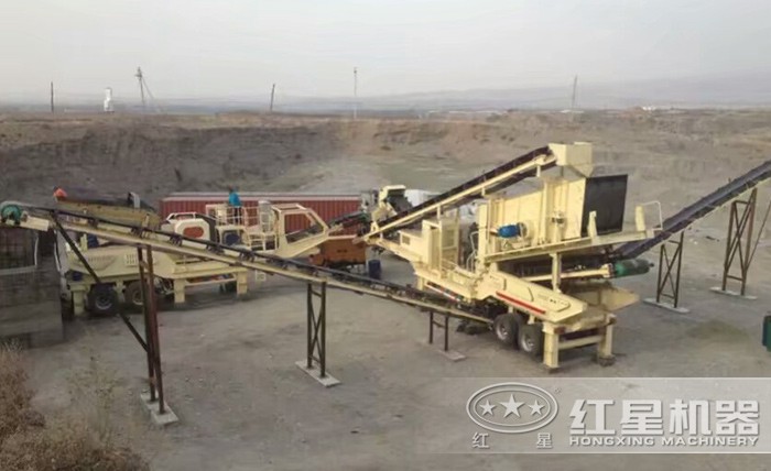 移動碎石機生產(chǎn)現(xiàn)場 移動碎石機生產(chǎn)現(xiàn)場