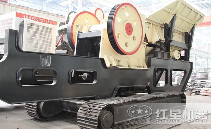 履帶式移動(dòng)磚渣粉碎機(jī) 履帶式移動(dòng)磚渣粉碎機(jī)