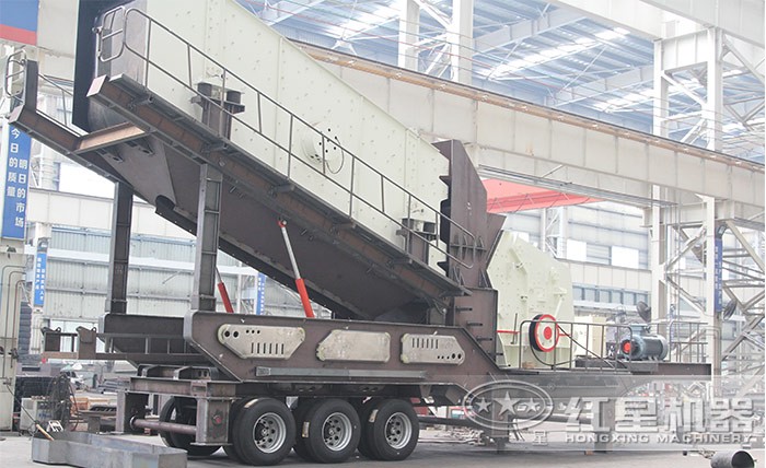 紅星鵝卵石打石機破碎、篩分一體化作業(yè)