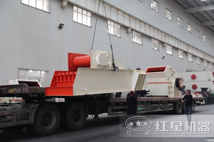 鄭州細(xì)碎機廠家紅星機器發(fā)貨 鄭州細(xì)碎機廠家紅星機器發(fā)貨