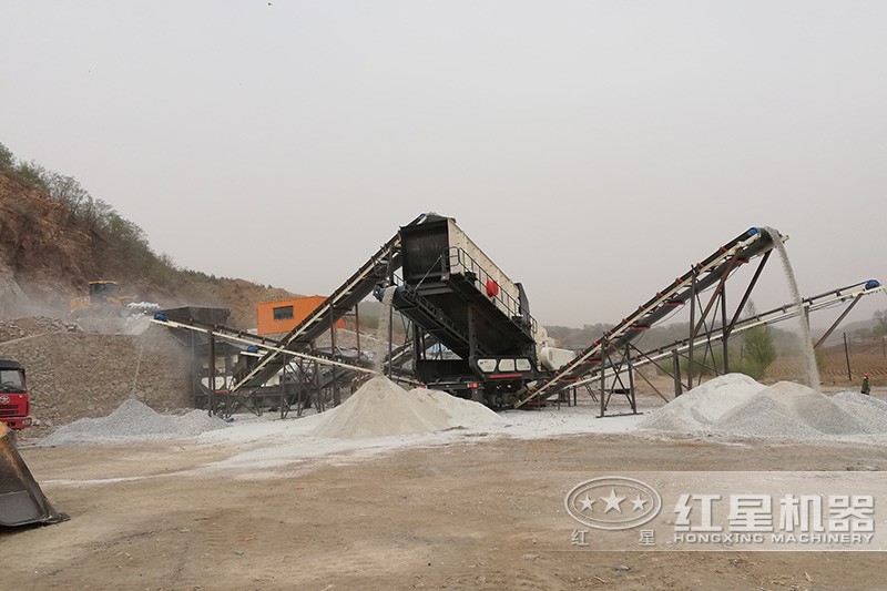 紅星環(huán)保移動(dòng)制砂機(jī)現(xiàn)場(chǎng) 紅星環(huán)保移動(dòng)制砂機(jī)現(xiàn)場(chǎng)