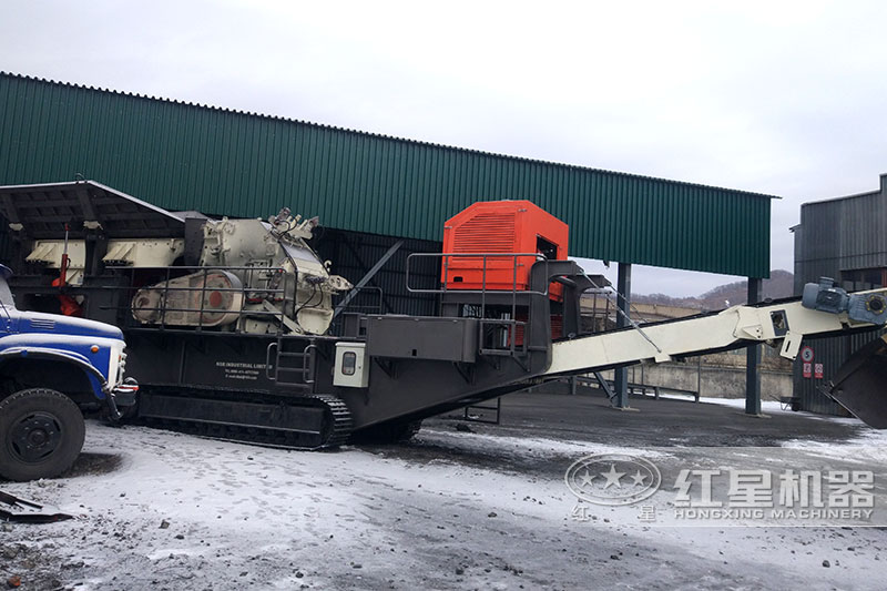 履帶移動(dòng)破現(xiàn)場(chǎng)展示，可安排現(xiàn)場(chǎng)參觀