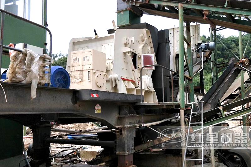 移動石子機(jī)現(xiàn)場展示