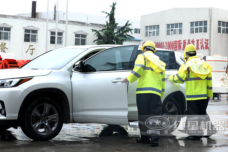 強(qiáng)大的售后團(tuán)隊，隨時為您解決麻煩