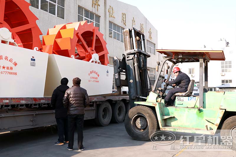 石子清洗機(jī)械裝車(chē)