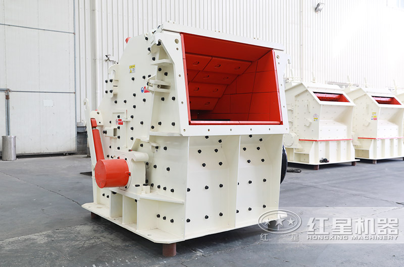 反擊式破碎機(jī)沖擊力大，石粉少