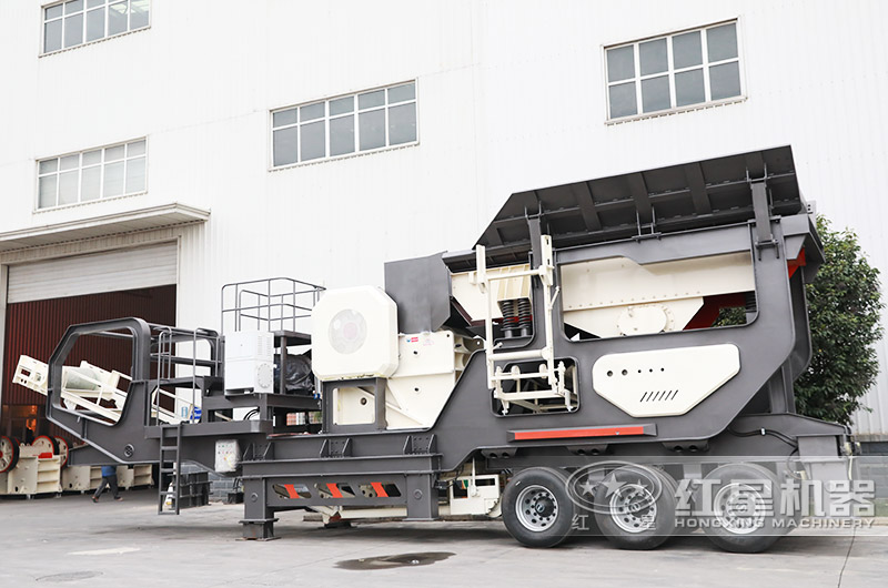 鄂破移動(dòng)石料破碎機(jī)，進(jìn)料口大，破碎力度強(qiáng)