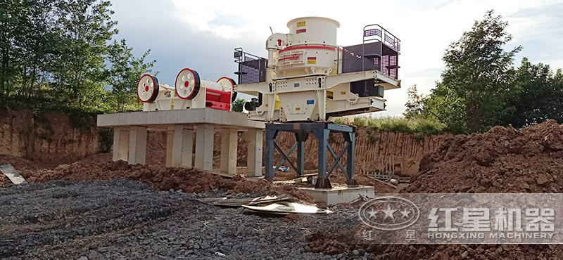 立式制砂機(jī)客戶安裝現(xiàn)場(chǎng)